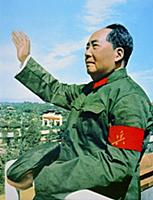PNP367283 Mao Zedong reviewing his army from the T