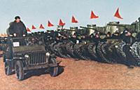 PNP367296 Mao Zedong reviewing his tanks, 1949 (ph