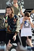 Harry Styles and Louis Tomlinson of One Direction 