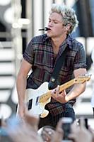 Niall Horan of One Direction performs on Good Morn