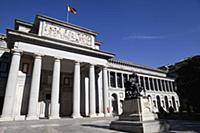 Spain, Madrid, Statue of Diego Velazquez in front 