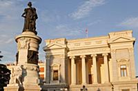 Spain, Madrid, Statue of Queen Maria Isabel de Bra