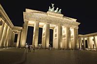 Germany, Berlin, Mitte, Brandenburg Gate in Parise