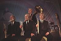 Кадр из фильма: 'Карнавальная ночь', (1956).