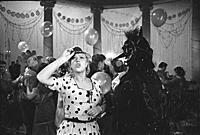 Кадр из фильма: 'Карнавальная ночь', (1956).