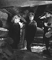 Кадр из фильма «Майор Вихрь», (1967). На фото: Ана