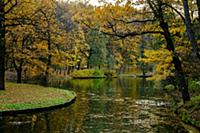 Осенний вечер в парке Царицыно, Москва.
