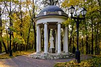Беседка 'Храм Цереры' в парке усадьбы Царицыно, Мо