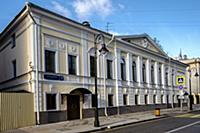 Улица Спиридоновка.