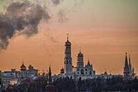 Вид на Кремль с Устьинского моста.