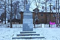 Посёлок Вознесенье, памятник С.М. Кирову. Ленингра