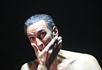 Актёры на сцене. Спектакль 'Раковый корпус'. Центр