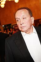 Советский и российский телеведущий Александр Масля